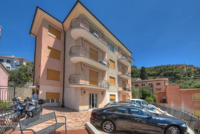 Bar Hotel tre stelle in Liguria