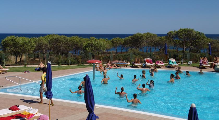 Piscina del Campeggio ideale vacanze Sardegna