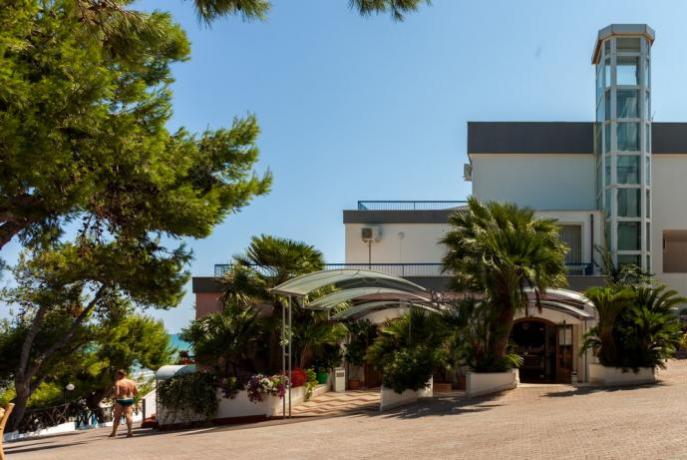 Hotel con ascensore sulla spiaggia Puglia 