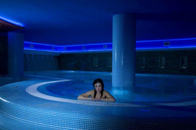Piscina Coperta e Centro Benessere in Hotel