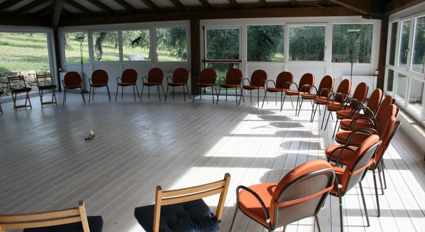 Grande salone per la pratica di attività
