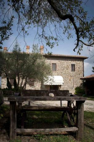 Casale con piscina vicino Todi