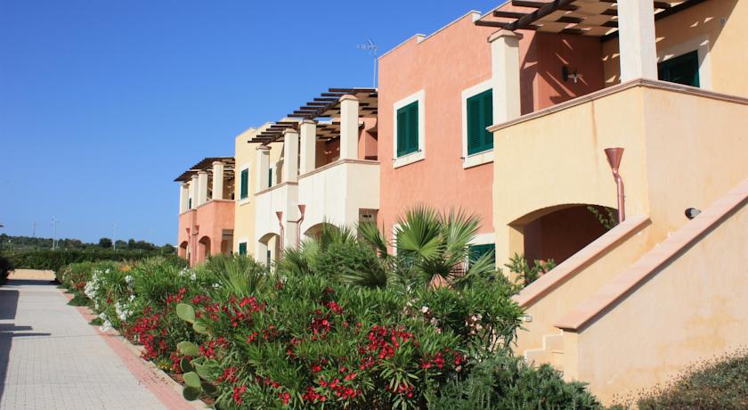 Residence con Ristorante Miniclub Piscina nel Salento