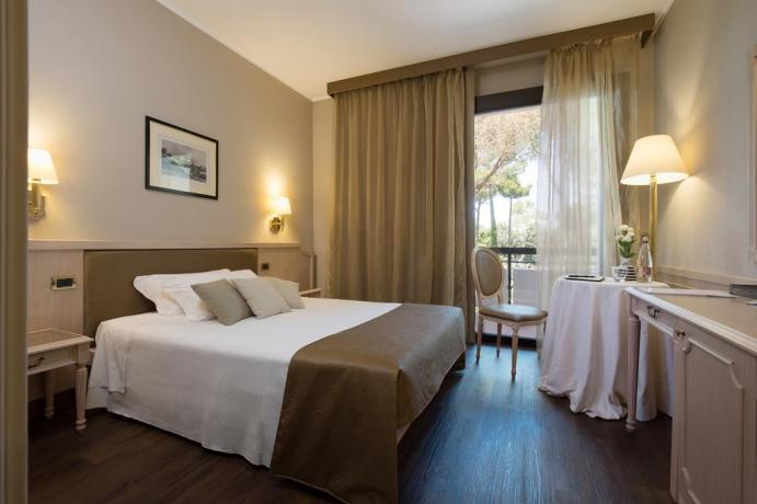 Camera elegante con tv, wifi free, hotel viterbo