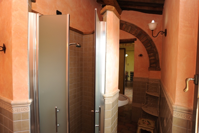 bagno privato con cabina doccia appartamento Magnolia 