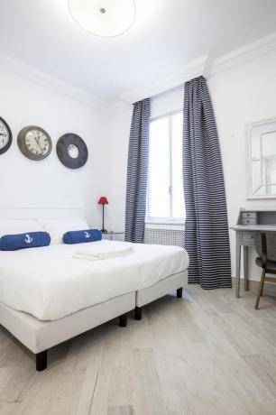 Hotel vicino Albenga Superior Dependance con finestra