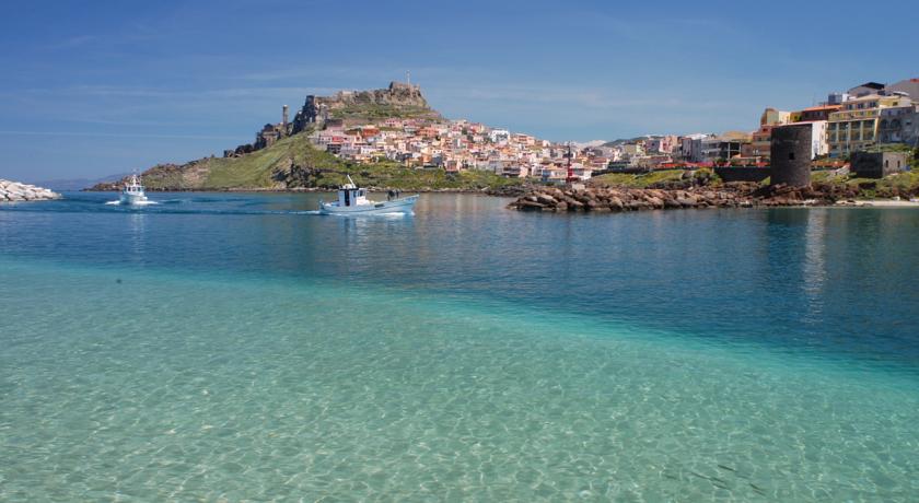 Hotel con 2 Spiagge Private a Castelsardo