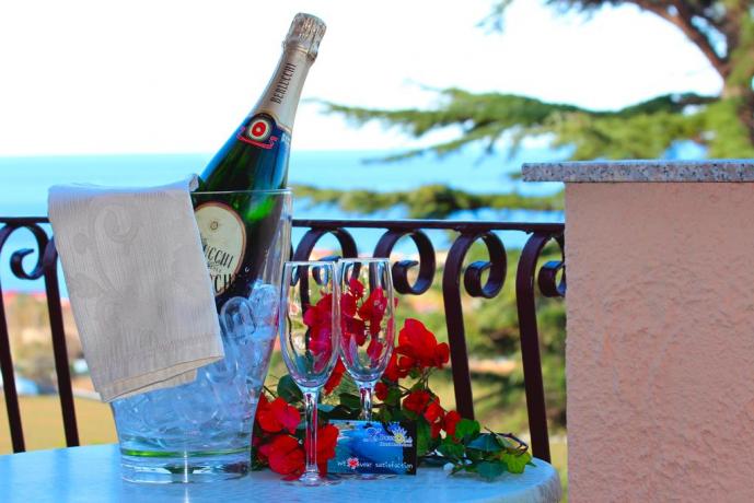 Weekend romantico vista mare Hotel vicino Capo Vaticano