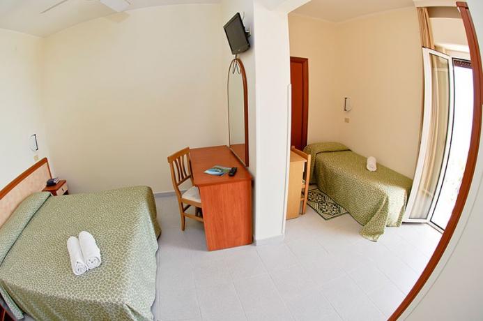 Hotel*** Torre Cerrano, camera tripla, fronte mare