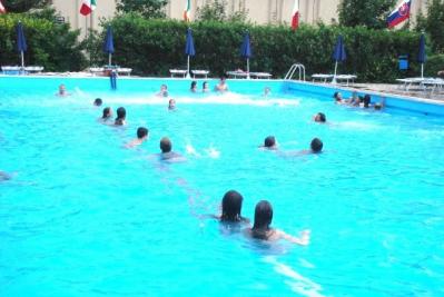 Piscina comunale convenzionata con l'hotel