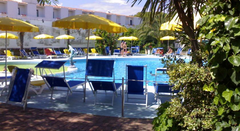 Piscina a disposizione degli ospiti