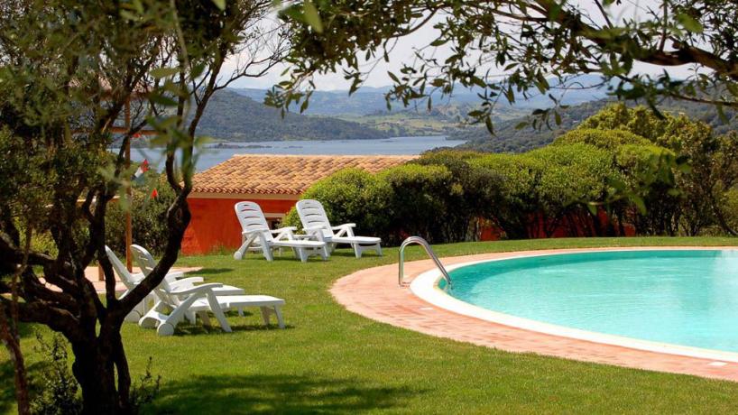 Piscina Esterna Resort**** vicino Costa Smeralda