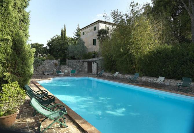 Villa Vacanza Umbria con Piscina 15 posti