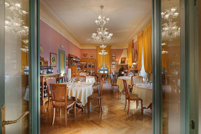 Sala Ristorante vicino Laga di Garda