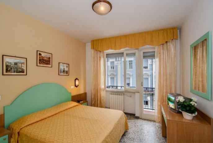 Camera Hotel Il Carnevale a Viareggio vicino mare
