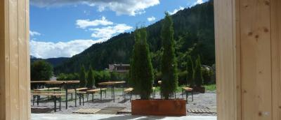 Sulle dolomiti durante l'estate