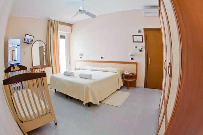 Hotel*** in Abruzzo, spiaggia privata, Camera matrimoniale, Wifi
