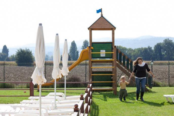 parco giochi per bambini agriturismo di campagna 