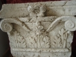 Art. 26)  Capitello corinzio epoca XVI secolo 