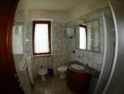 Bagno con doccia privato