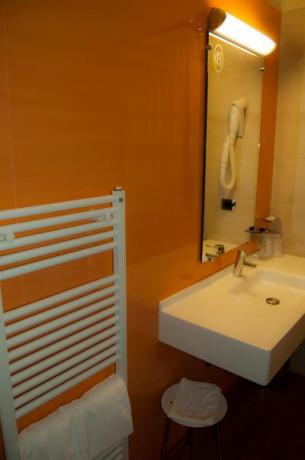 Bagni privati in camera Classic con doccia