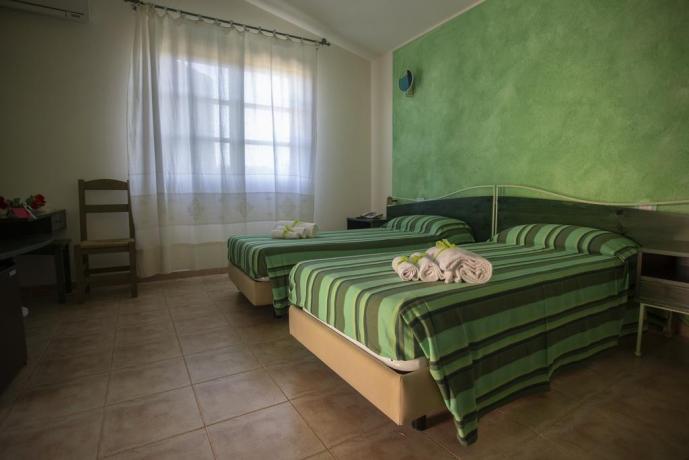 Camera-Matrimoniale con Letto-Aggiunto in Sardegna