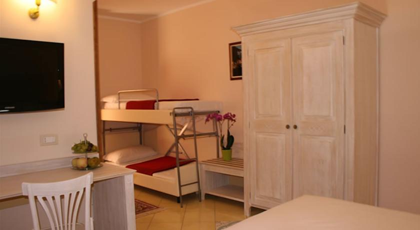 Camere ideali per famiglia in Hotel Tortora