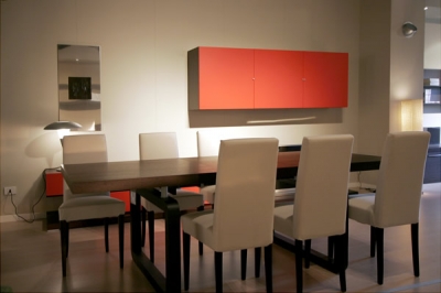 Tavolo e sedie imbottite pelle vendita soggiorni classici for Sedie salone moderne