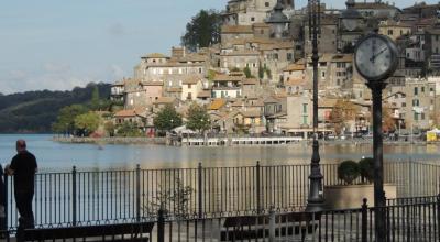 Vista del Lago di Bracciano dell'Agriturismo vicino Roma