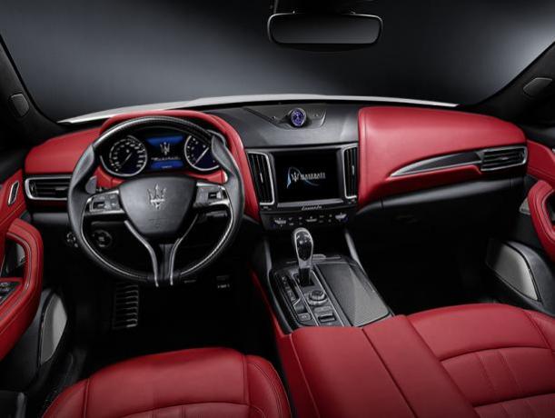 noleggio lungo termine privati maserati levante