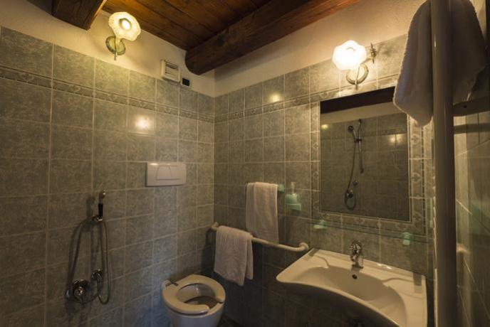 Bagno privato con doccia 