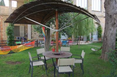 Ampio giardino privato