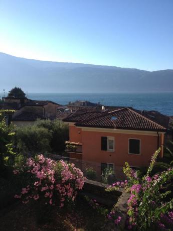 Hotel con suite, Piscina sul Lago di Garda