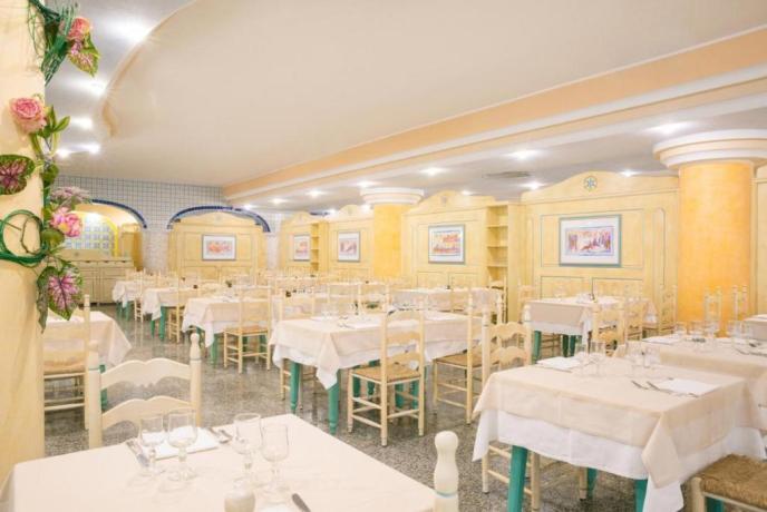 Ristorante interno con servizio a Buffet 
