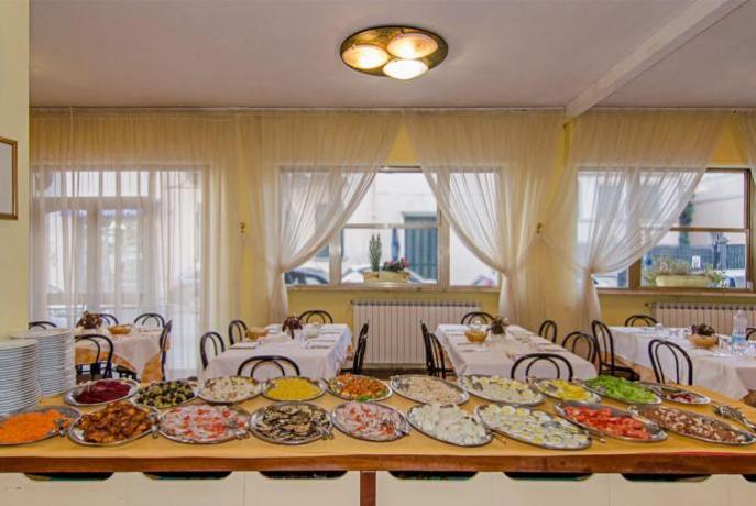 Sala Ristorante Hotel Il Carnevale a Viareggio