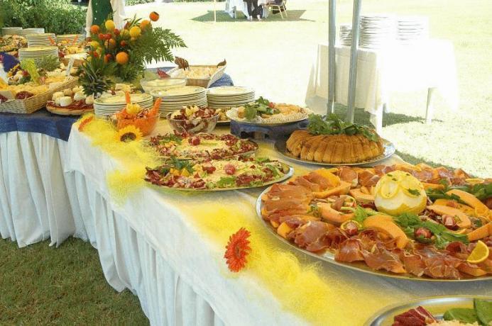 Gran buffet di antipasti