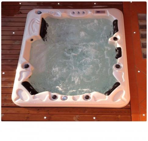 MINI PISCINA IDROMASSAGGIO Interno/esterno