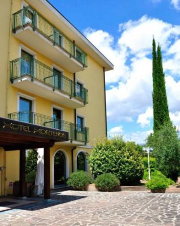 Ingresso Hotel vicino Santa Maria degli Angeli: 6km
