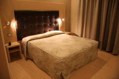 Club Room finemente arredate