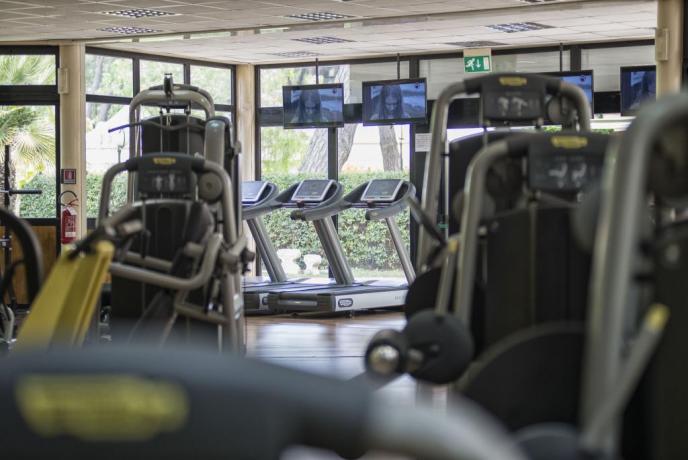 Palestra in Casolare nella Litoranea di Ostia