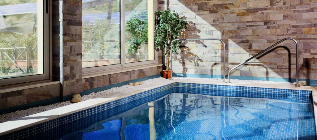 Piscina Coperta in Centro Benessere per coppie