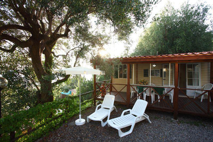 Villaggio immerso nel verde Caprioli di Pisciotta