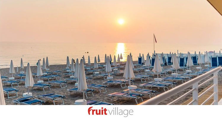 Coral Beach: Villaggio con spiaggia e animazione 