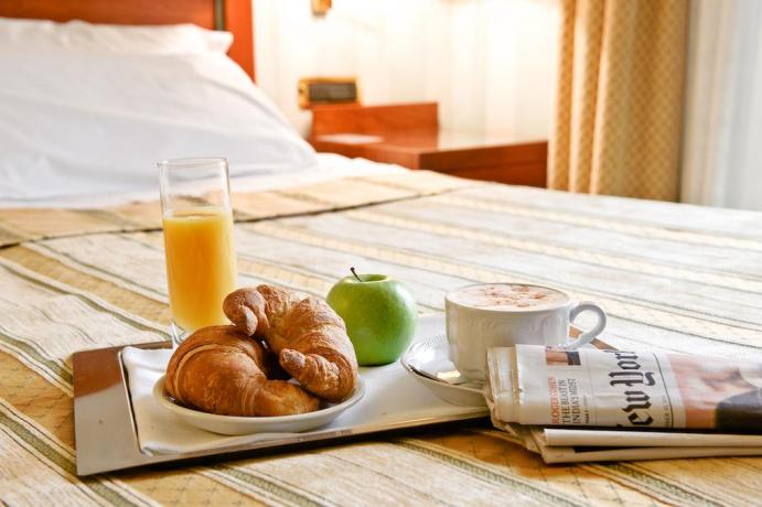 Hotel con colazione in Camera: H. Cannara