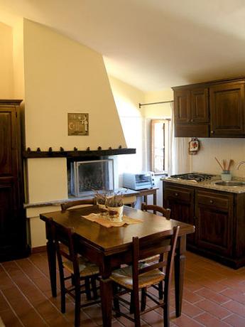Trilocale Ginestra con camino
