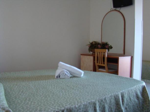 Letti matrimoniali Wifi, Tv e telefono, Silvi Marina