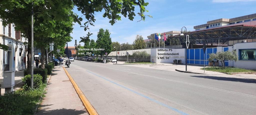 Stazione di Spoleto, Istituto Sovrintendenti distanza Monolocale 