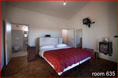 camere con Tv satellitare