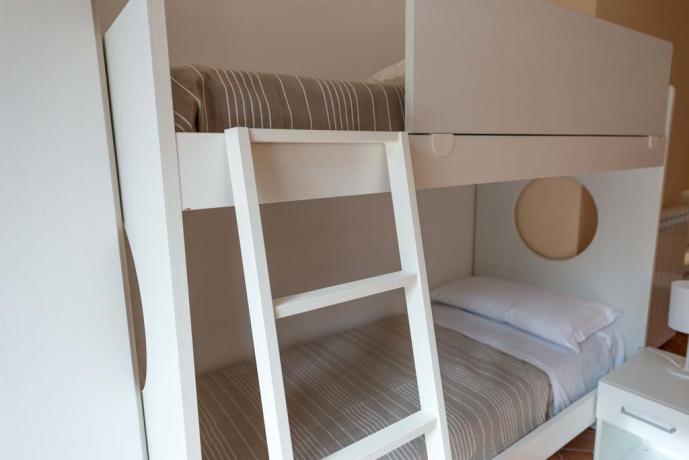 Letto a Castello Qudrilocale Appartamenti Vacanza Pietracamela
