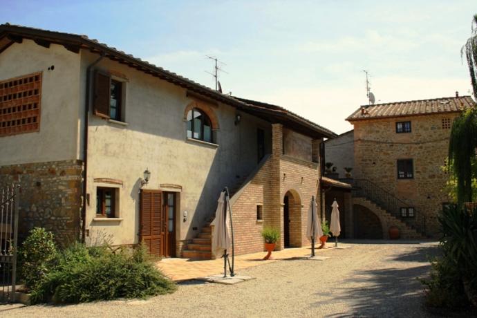 Esterno dell'agriturismo a Sansepolcro 